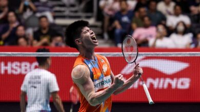 Leong Jun Hao đột ngột kết thúc 2 năm thống trị giải cầu lông Singapore Open của Ginting