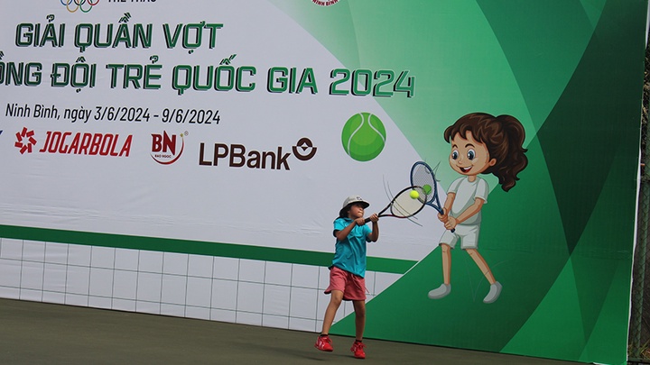 Khởi tranh Giải tennis Vô địch Đồng đội trẻ Quốc gia 2024